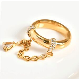 Gold Chain Ring with Crystal Q519